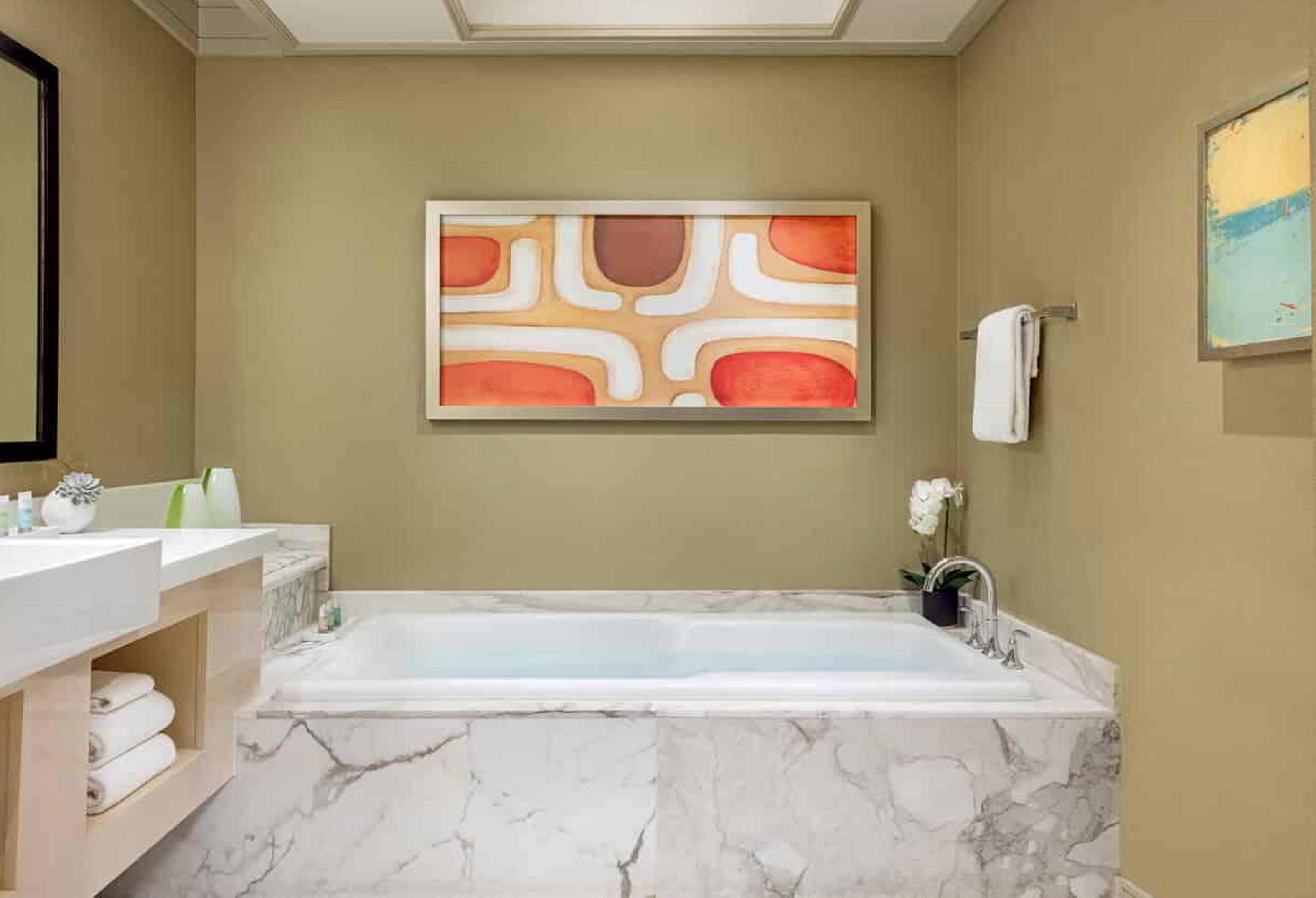Mirage Suite Bathroom